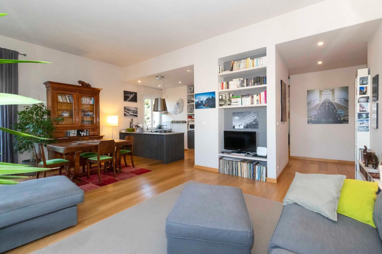 Charming Apartment With Parking! Torino Eksteriør bilde