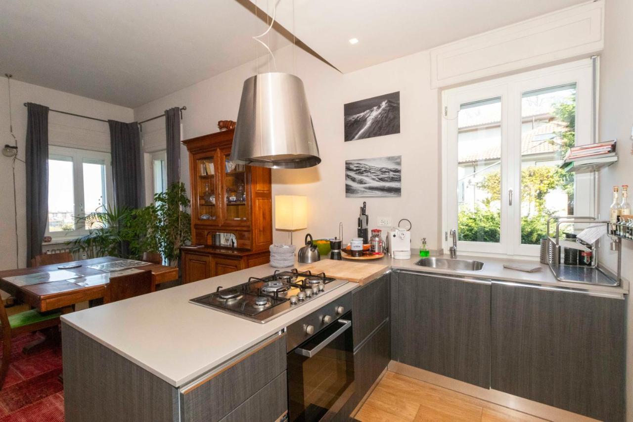 Charming Apartment With Parking! Torino Eksteriør bilde
